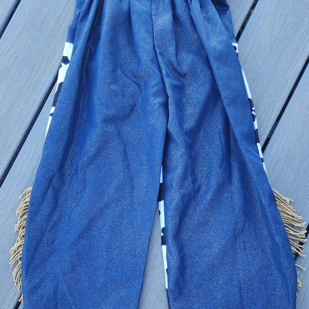 Disney Cowgirl Costume with Yellow and Black Accents - Picture 3 of 10